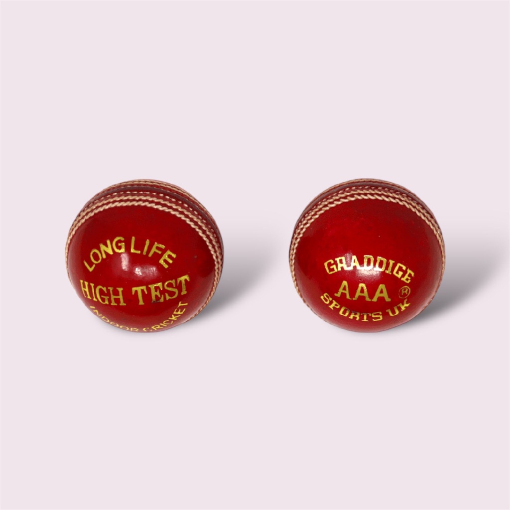GRADDIGE CRICKET BALL SUPER TEST RED - 156g