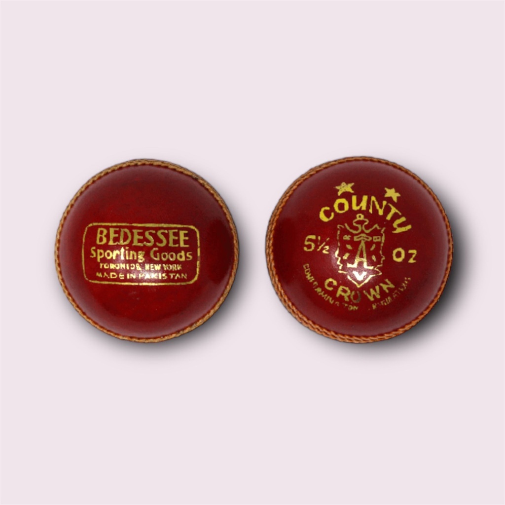 COUNTY CROWN CRICKET BALL LEATHER Red 156g