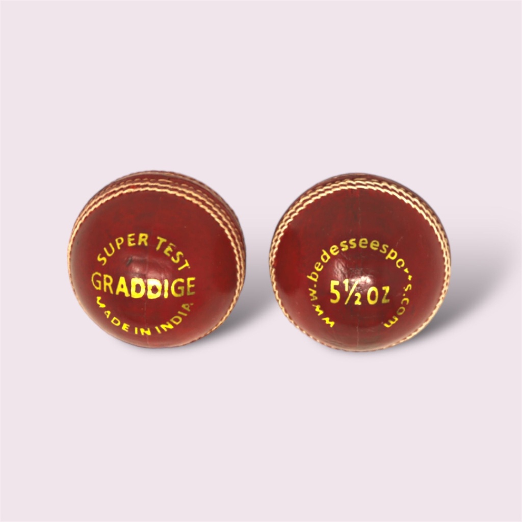 GRADDIGE CRICKET BALL SUPER TEST INDOOR RED - 135g