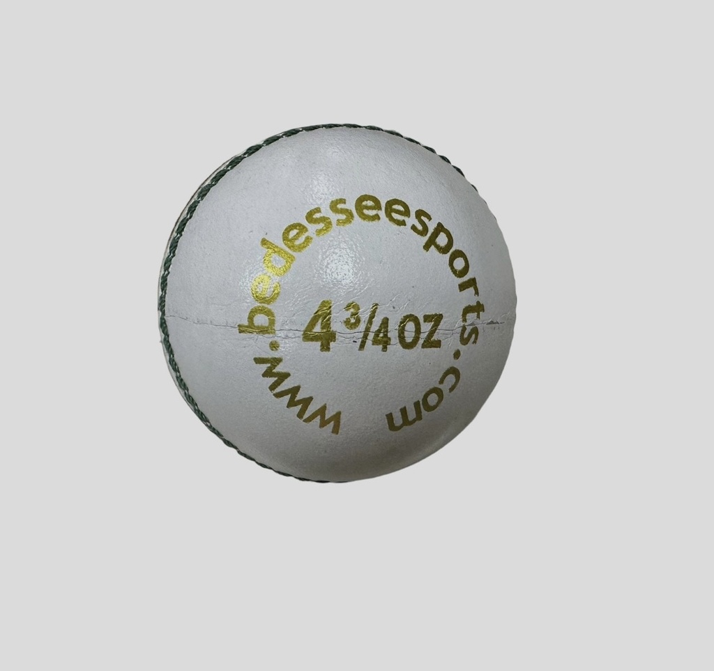 GRADDIGE CRICKET BALL SUPER TEST CROWN WHITE